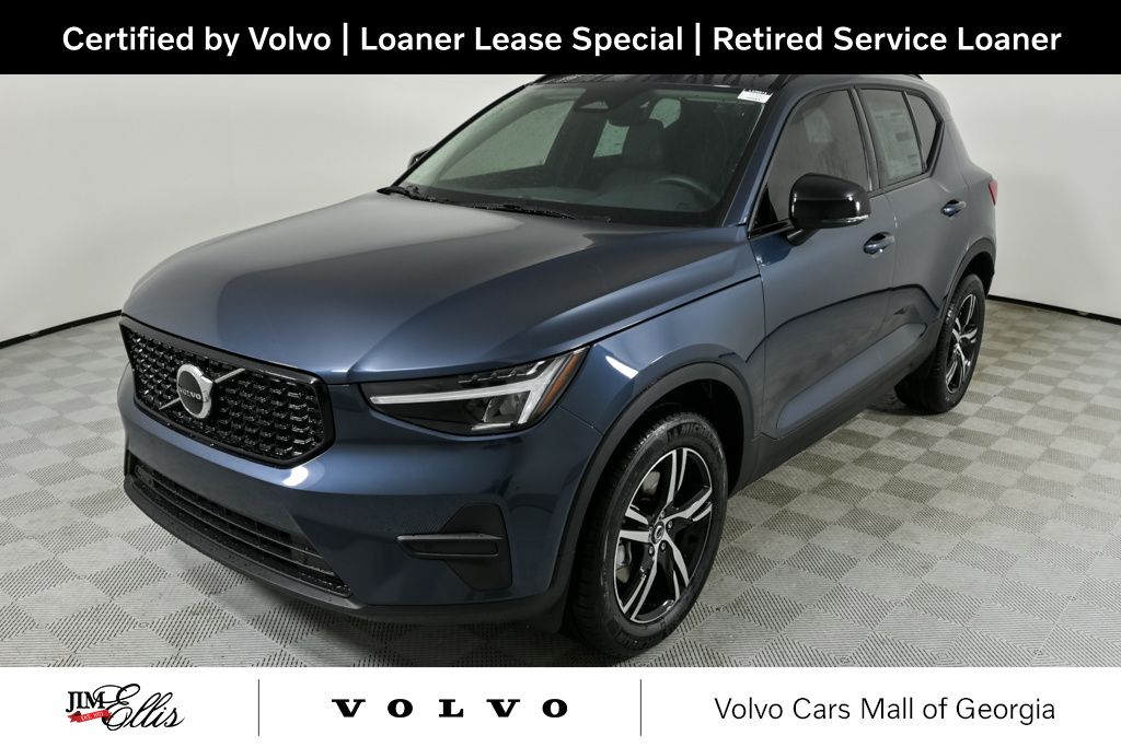 2026 Volvo XC40 B5 Core Dark AWD's photo
