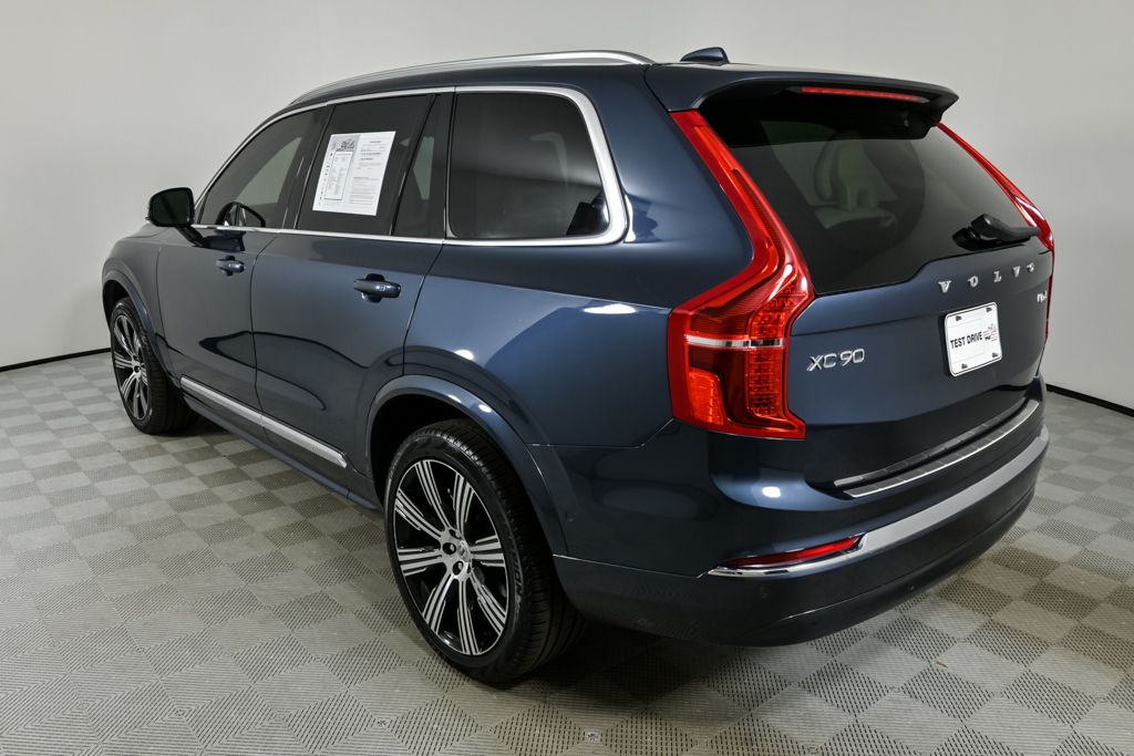 2024 Volvo XC90 Plus photo 3
