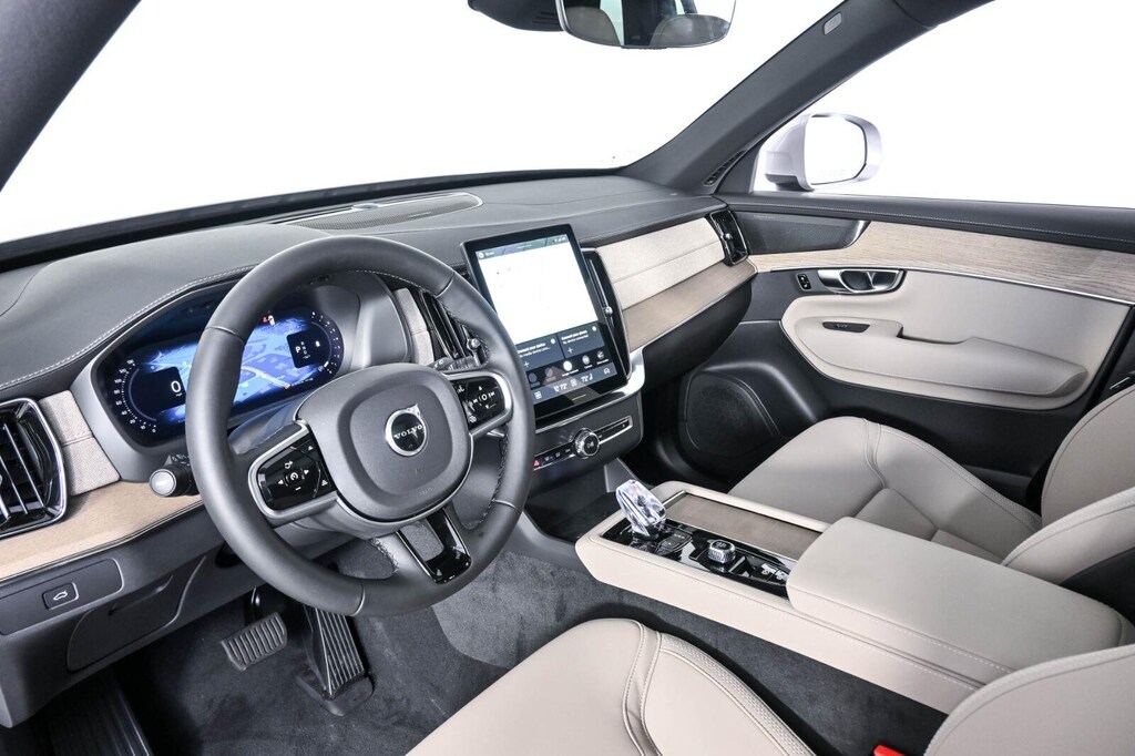 New 2026 Volvo XC90 B6 Plus 7-Seater SUV
