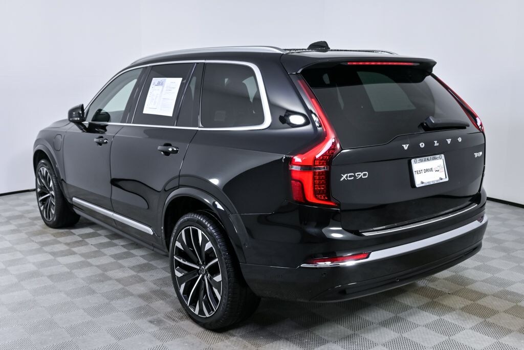 Certified 2025 Volvo XC90 plug-in hybrid T8 (2025.5) Plus 7-Seater SUV