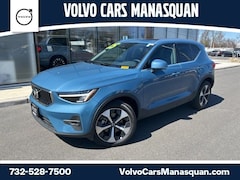 Used 2025 Volvo XC40 B5 Plus Bright Theme SUV for sale in Manasquan