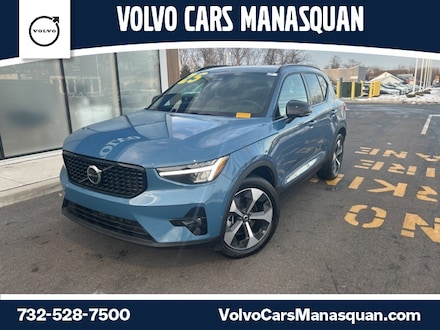 Used 2025 Volvo XC40 B5 Plus Dark Theme SUV for Sale in Manasquan, NJ