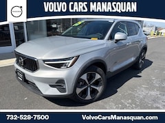 Used 2025 Volvo XC40 B5 Plus Bright Theme SUV for sale in Manasquan