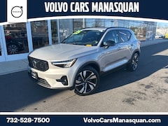 Used 2025 Volvo XC40 B5 Plus Dark Theme SUV for sale in Manasquan