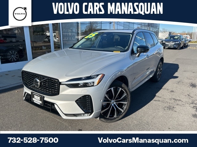 2025 Volvo XC60 Plus's photo