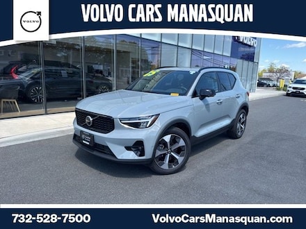 Used 2025 Volvo XC40 B5 Plus Dark Theme SUV for Sale in Manasquan, NJ