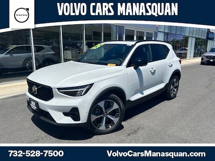 Used 2025 Volvo XC40 B5 Plus Dark Theme SUV for Sale in Manasquan, NJ