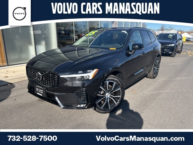 2025 Volvo XC60 Plus's photo