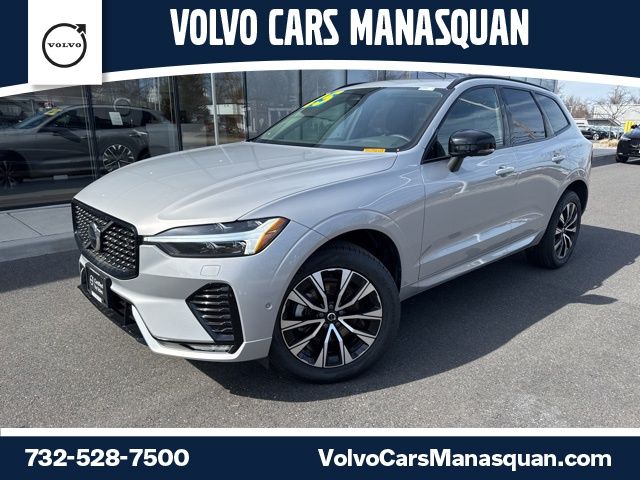 2025 Volvo XC60 B5 Plus Dark AWD's photo