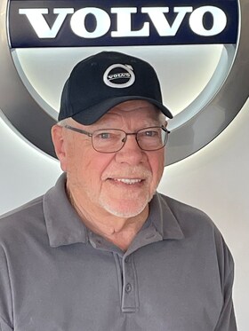 Staff member Rich Wolff from 91cbab41963f