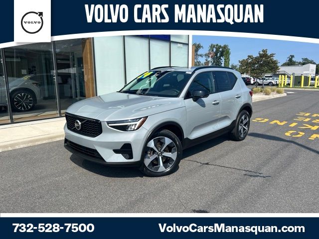 2024 Volvo XC40
