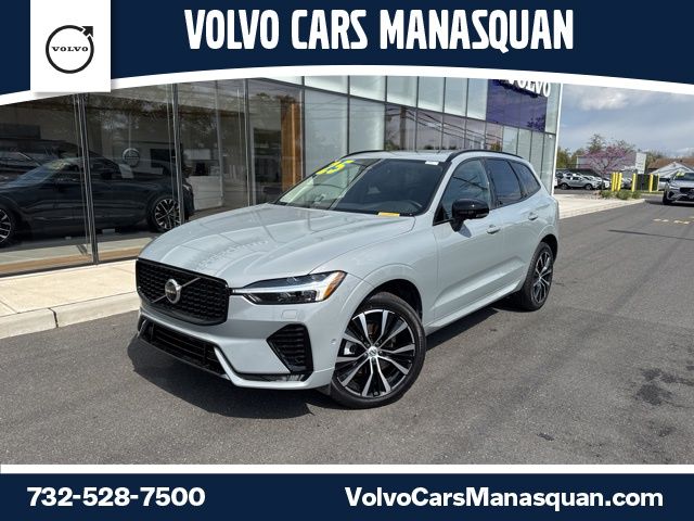 2025 Volvo XC60 B5 Plus Dark AWD's photo