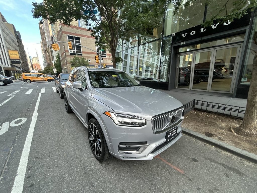 2023 Volvo XC90