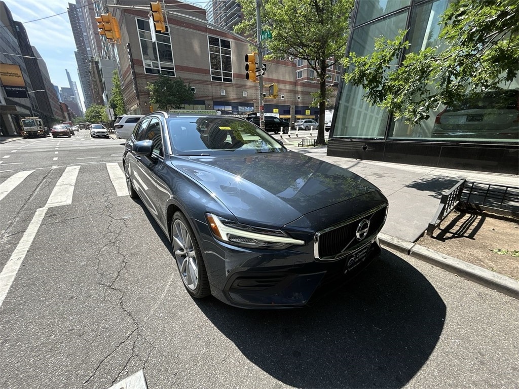 V60 T5 Momentum