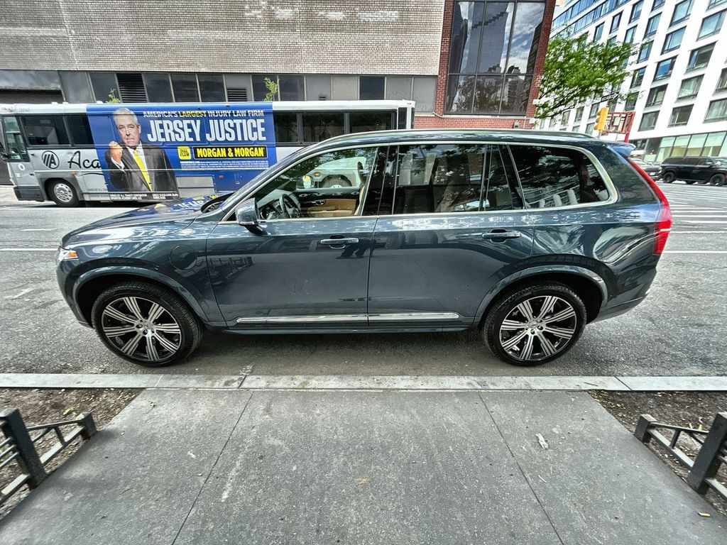 2025 Volvo XC90 5