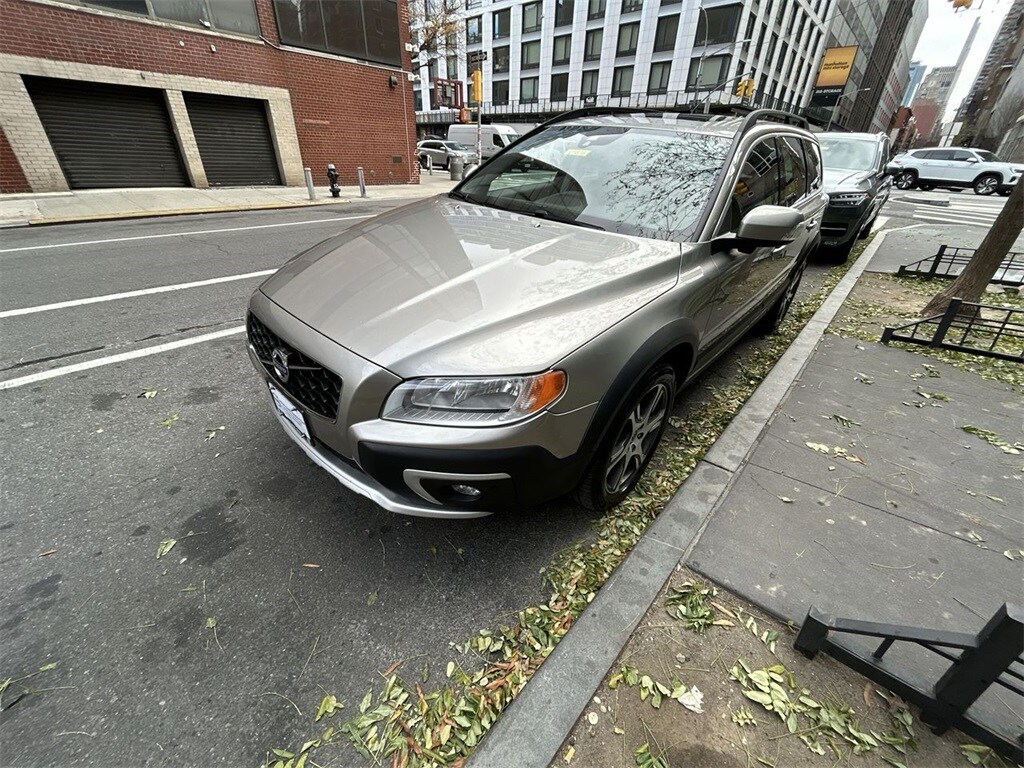 Used 2015 Volvo XC70 T6 Wagon