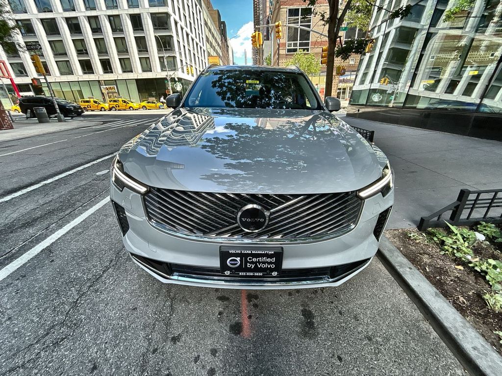 2025 Volvo XC90 3