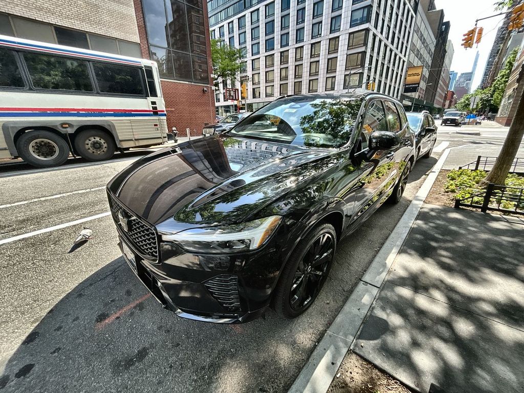 2024 Volvo XC60 4