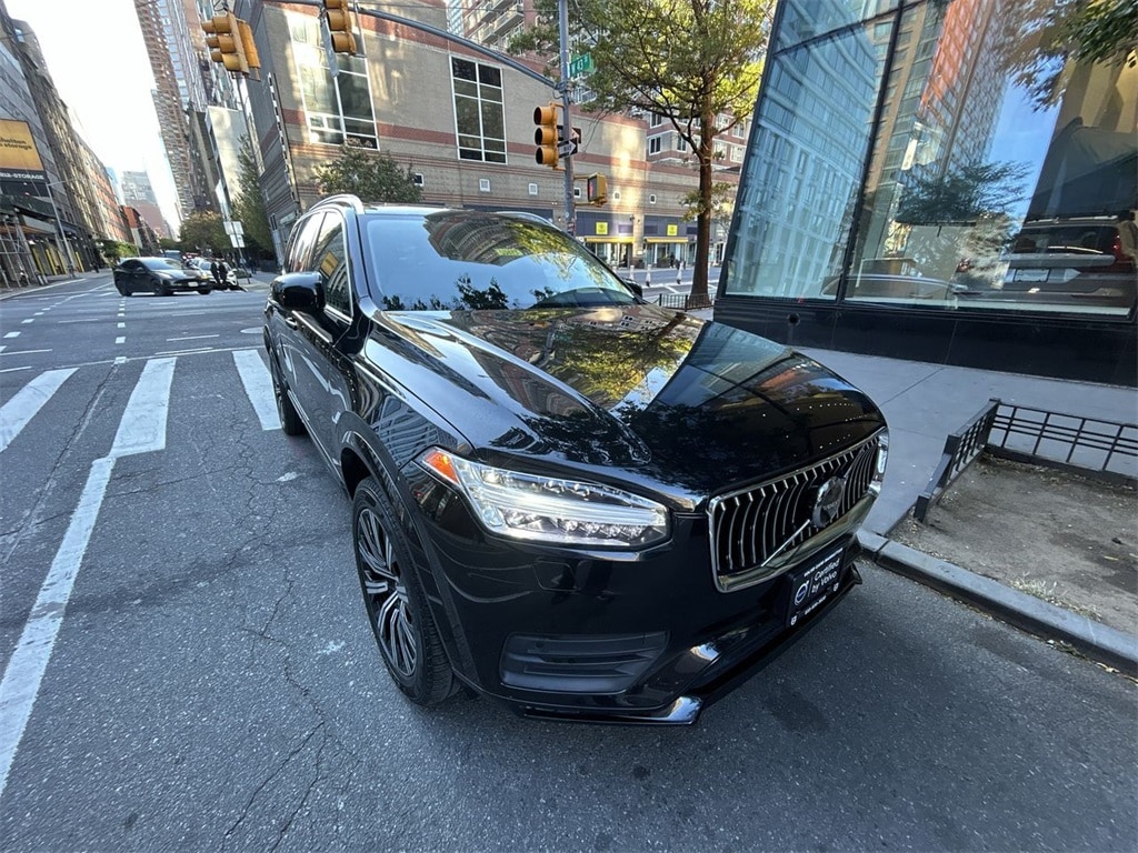 2023 Volvo XC90 B6 Core SUV