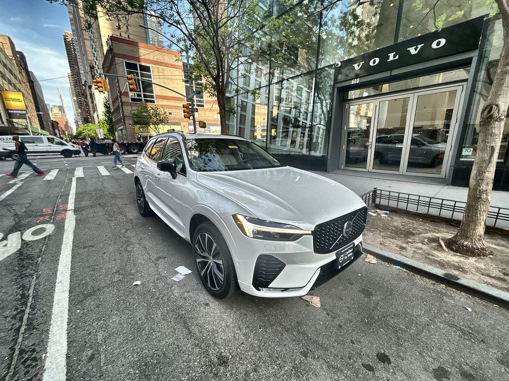 2024 Volvo XC60 2