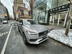 2023 Volvo XC90 B5 Core SUV