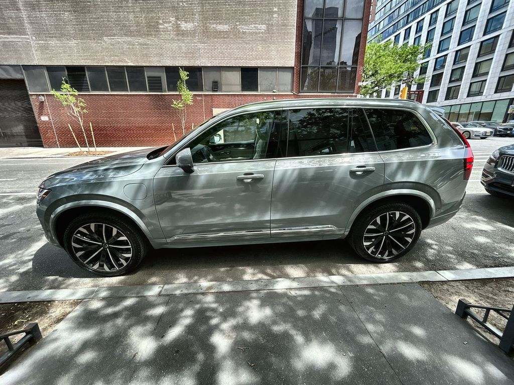 2025 Volvo XC90 5
