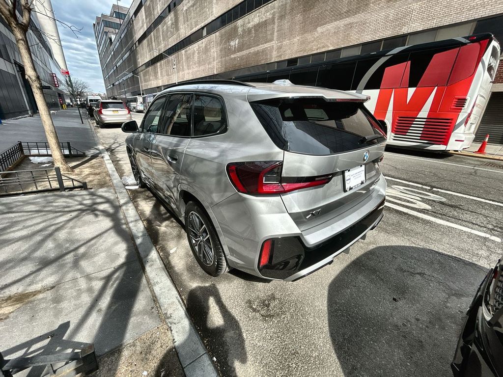 2025 BMW X1 6