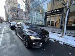 2023 Volvo V60 Cross Country Ultimate Wagon