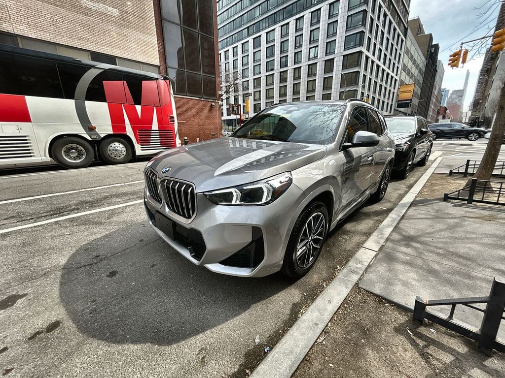 2025 BMW X1 4