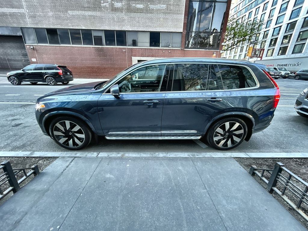 2023 Volvo XC90 5