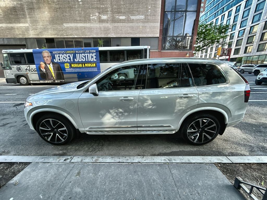 2021 Volvo XC90 5