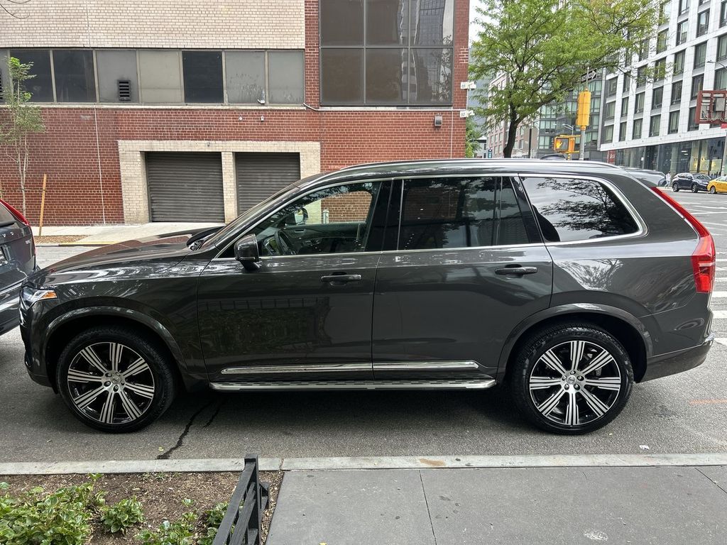 2023 Volvo XC90 5