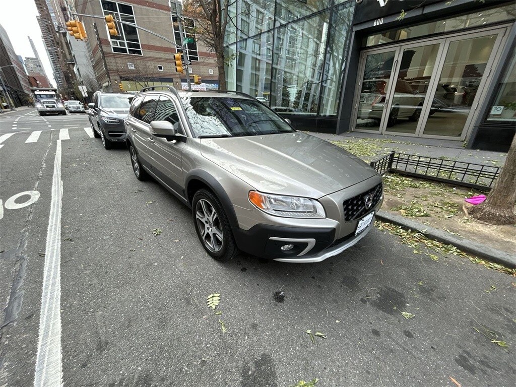 Used 2015 Volvo XC70 T6 Wagon