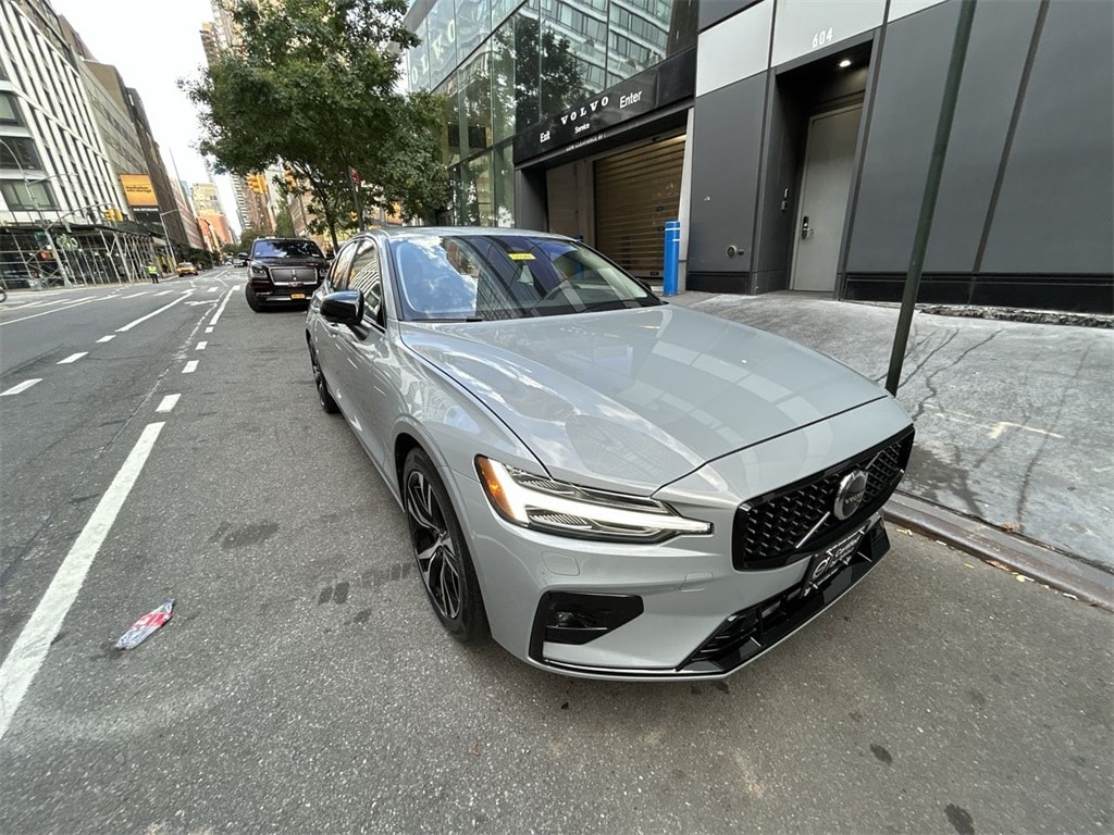 2025 Volvo S60