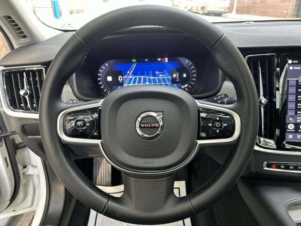 2025 Volvo V90 Cross Country Plus - Photo 14