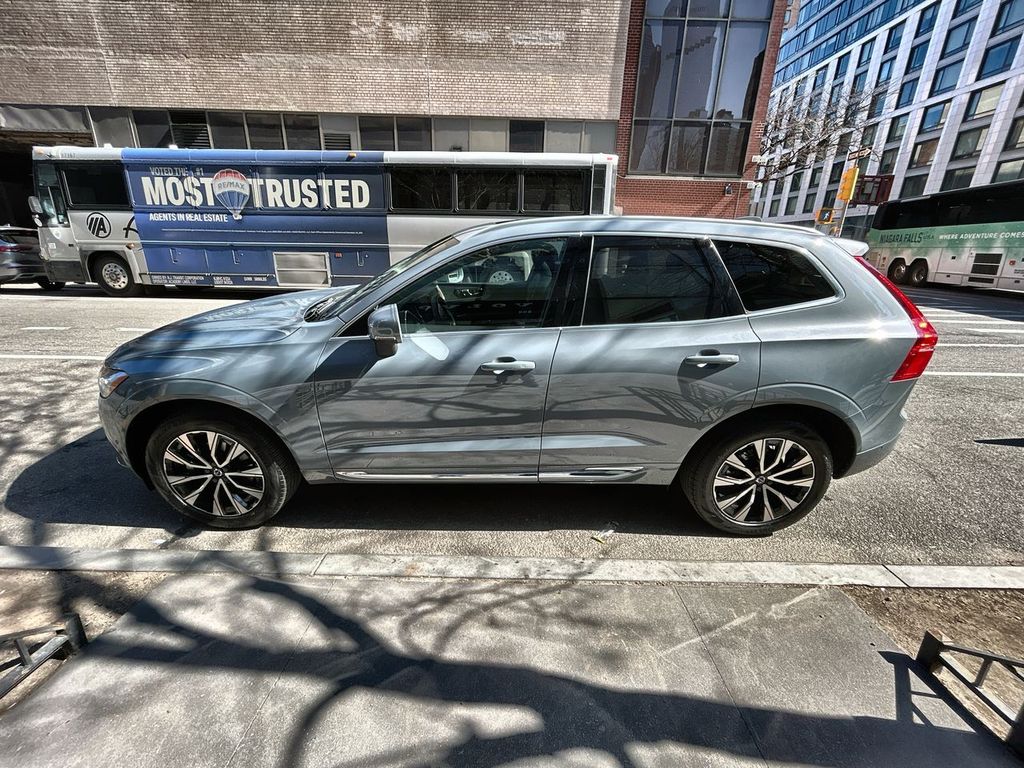 2023 Volvo XC60 5
