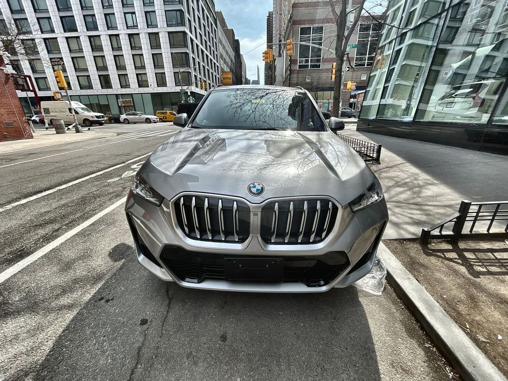 2025 BMW X1 3