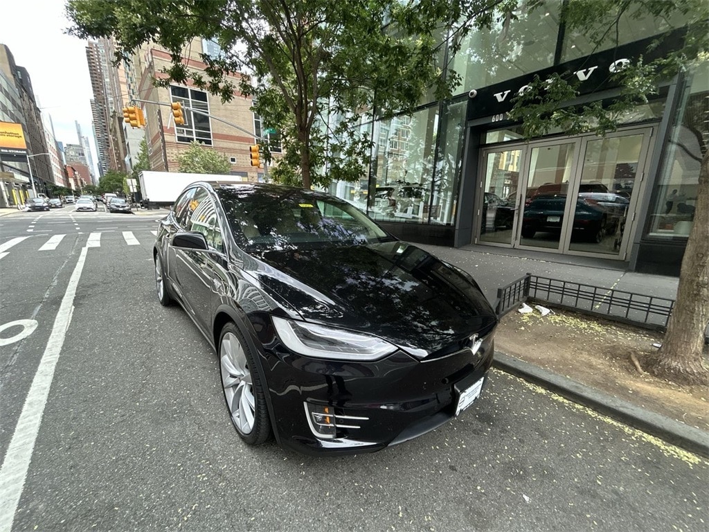 2016 Tesla Model X P90D SUV