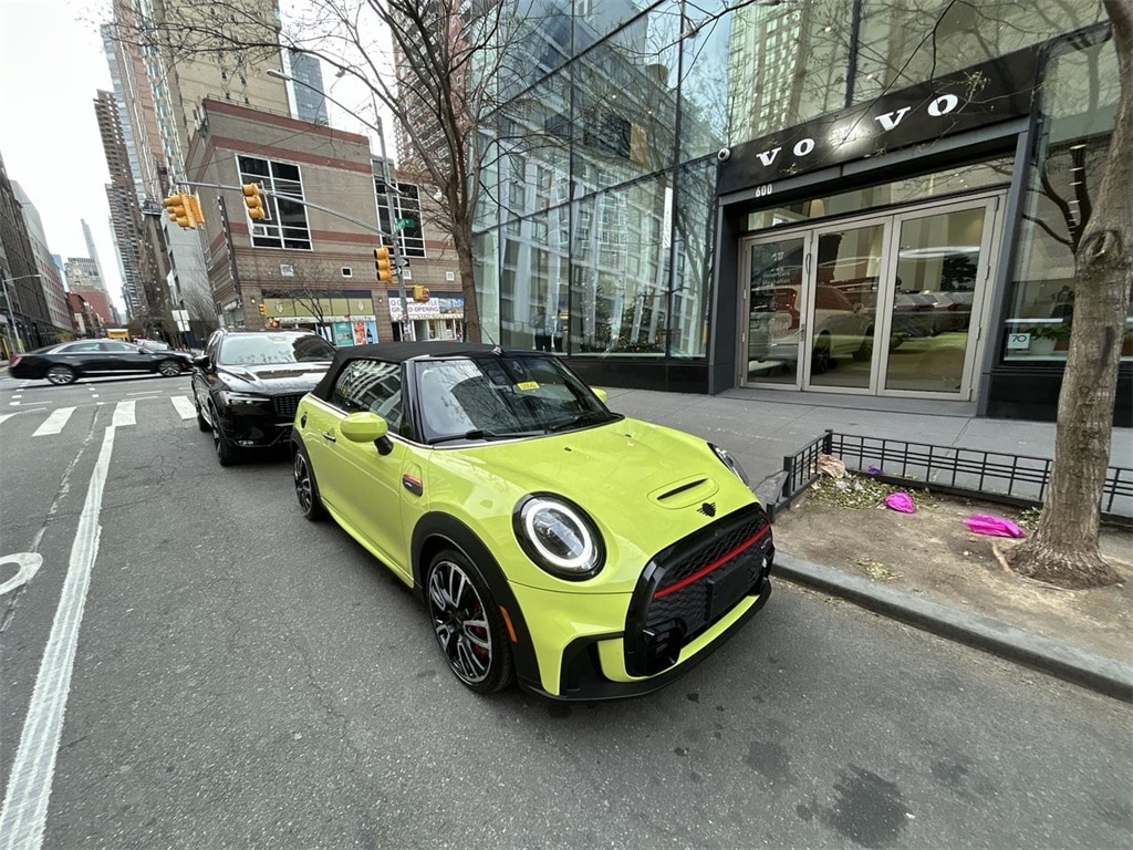 2022 MINI Convertible John Cooper Works's photo