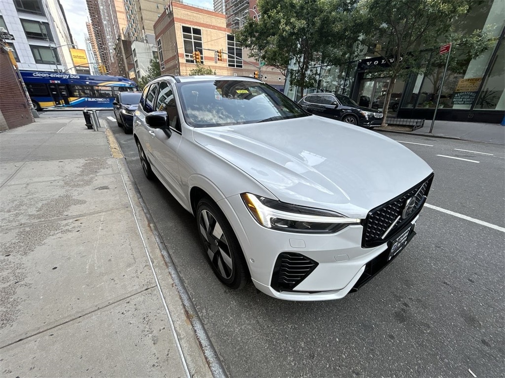 Certified 2024 Volvo XC60 Recharge Plug-In Hybrid T8 Plus Dark Theme SUV
