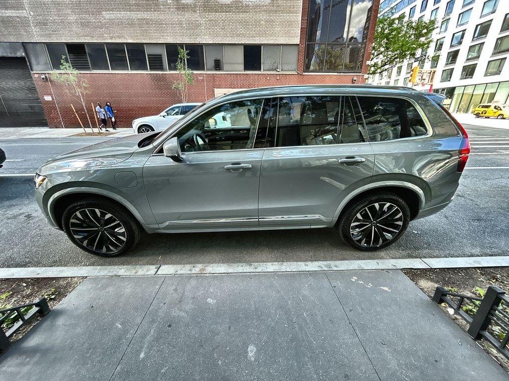 2025 Volvo XC90 5