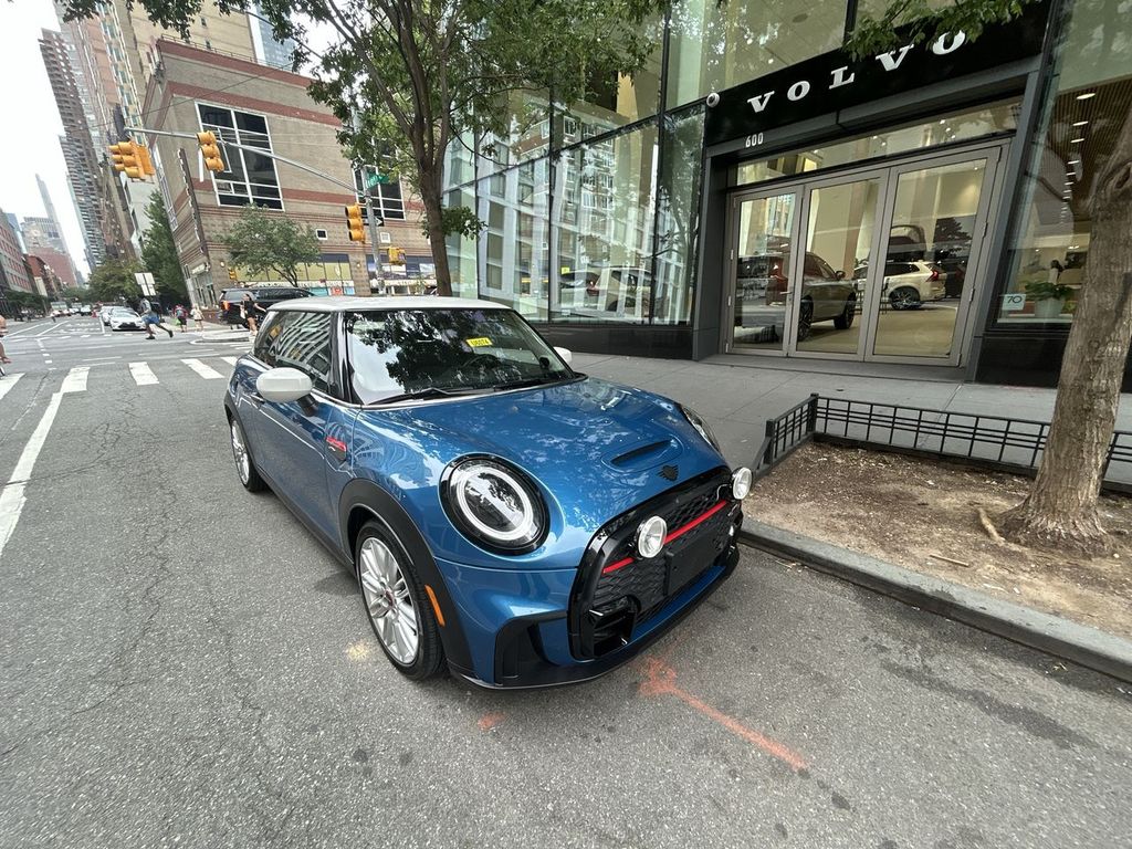 2022 MINI Hardtop 2 Door 2