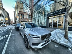 2023 Volvo XC90 B5 Core SUV