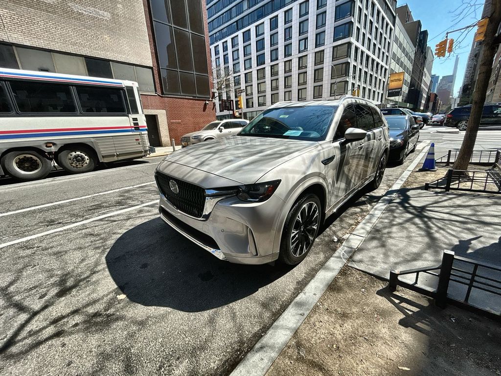 2025 Mazda CX-90 4