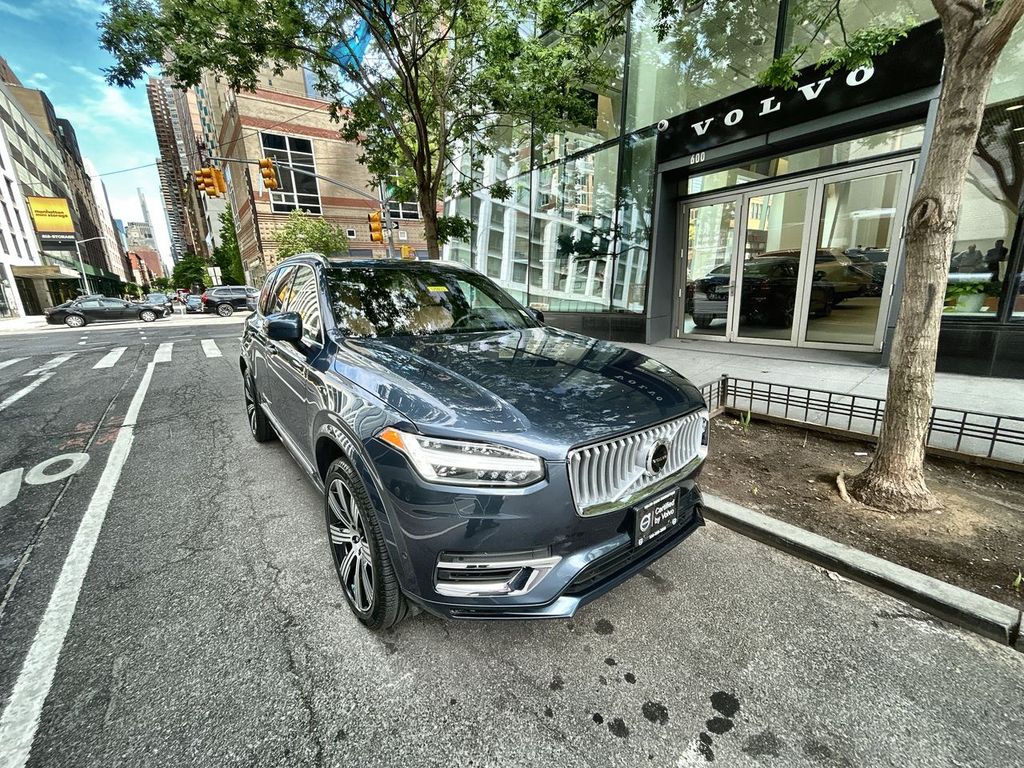2025 Volvo XC90 T8 Recharge Ultra Bright 4WD's photo