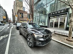 2024 Volvo XC40 Ultimate SUV