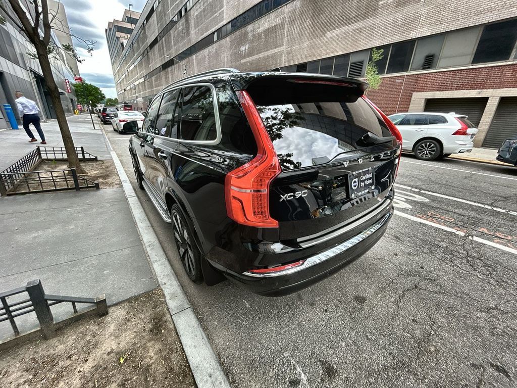 2024 Volvo XC90 6