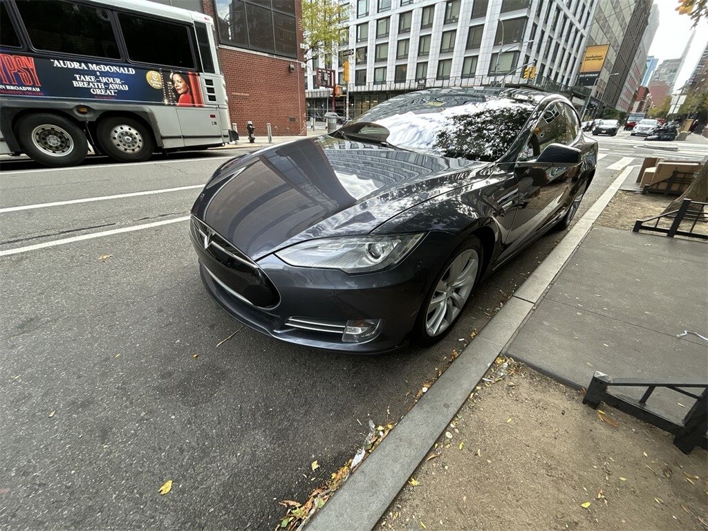 2016 Tesla Model S 90D photo 3