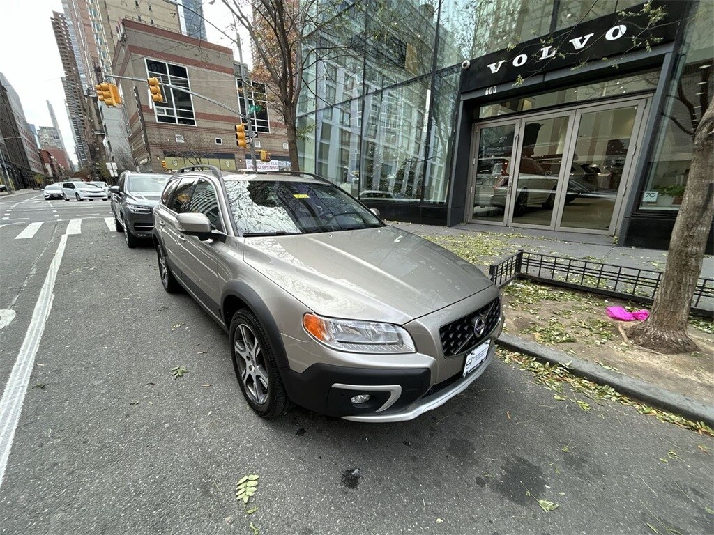 Used 2015 Volvo XC70 T6 Wagon