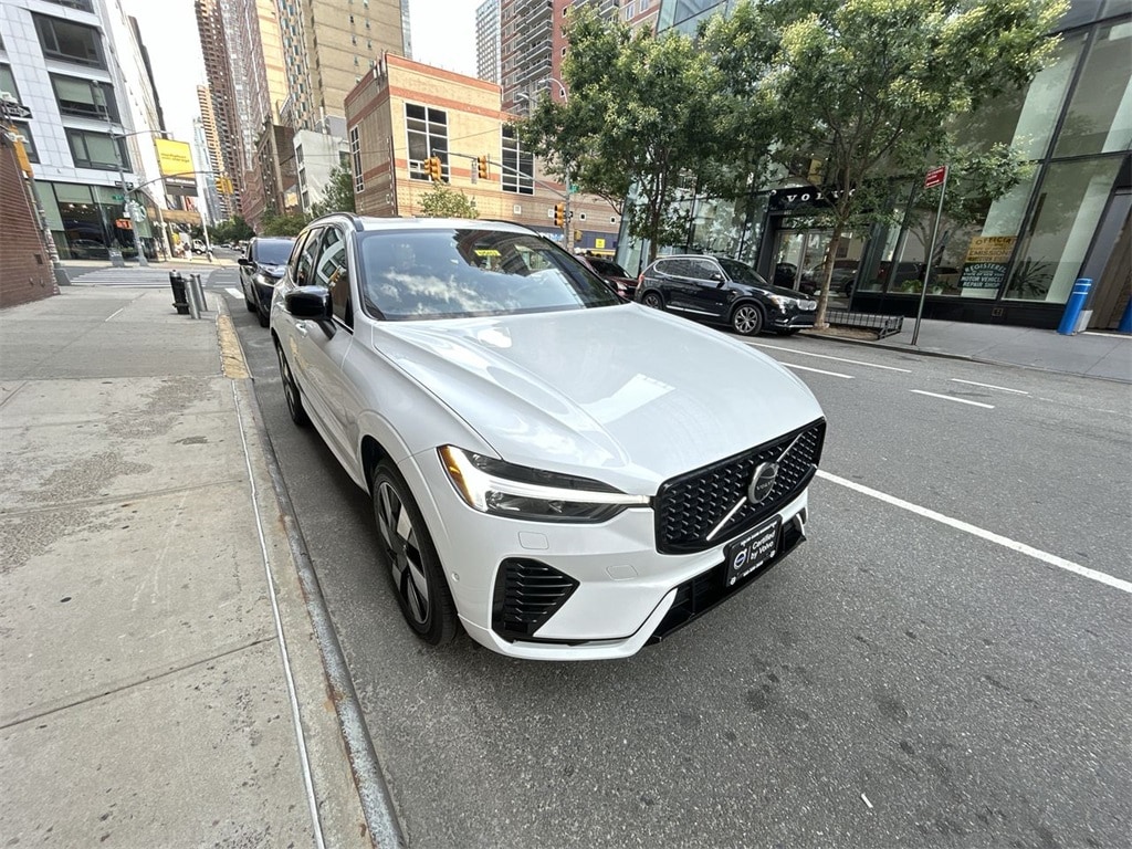 Certified 2024 Volvo XC60 Recharge Plug-In Hybrid T8 Plus Dark Theme SUV